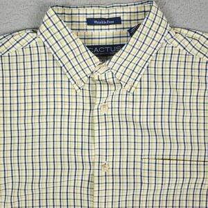Cactus Wrinkle Free Yellow Blue Plaid Mens Short Sleeve Button Up Shirt Size M